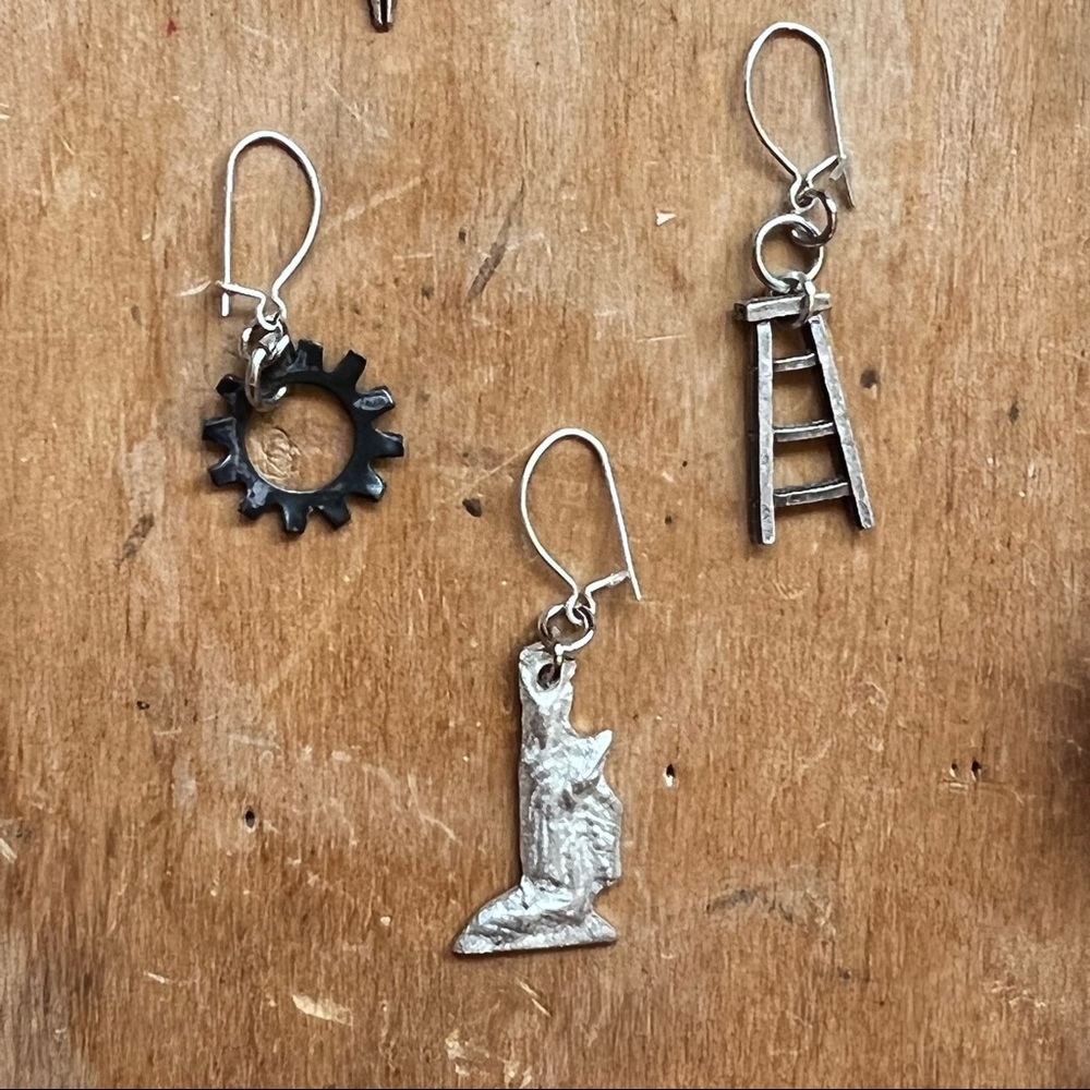 Set of 7 Earrings Braid Charms Hair Accessories - Picture 3 of 10
